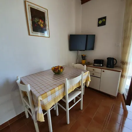 Desa - Only For Families Appartamento Pag Town