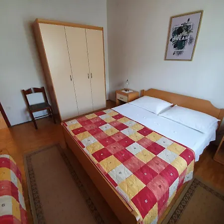 Appartamento Desa - Only For Families Pag Town