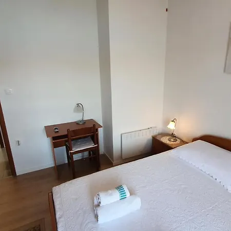 Desa - Only For Families Apartman Pag Town
